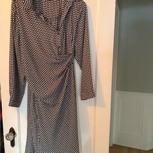 Reitmans Black and White Long Sleeve Dress